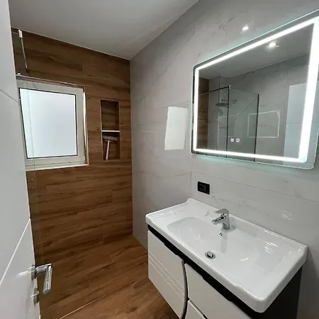 Herta - Escape فندق