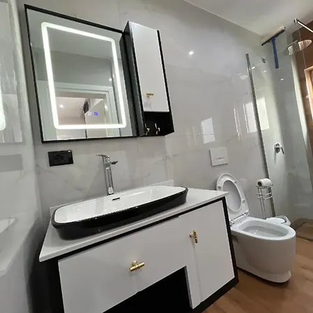 Herta - Escape Hotel Durrës