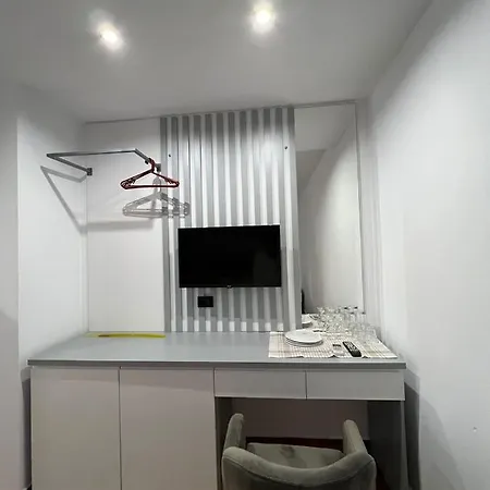 Herta - Escape Hotel Durrës