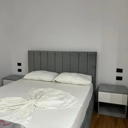 Herta - Escape Hotel *