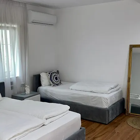 Herta - Escape Hotel Durrës