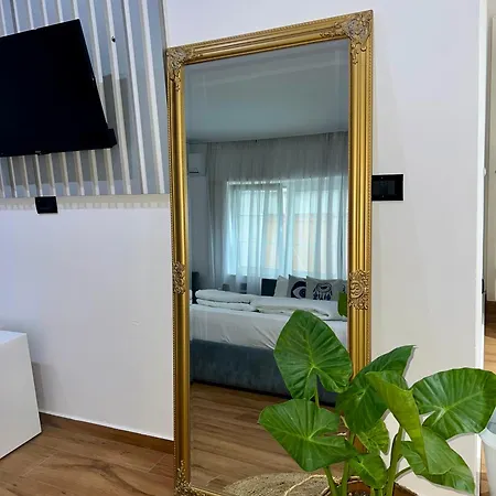 Herta - Escape Hotel Durrës