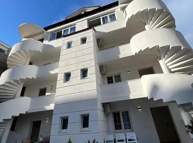 ホテル Herta - Escape *